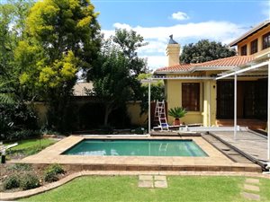 4 Bed House in Highveld