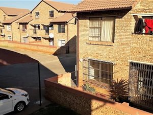 2 Bed Townhouse in Dalpark