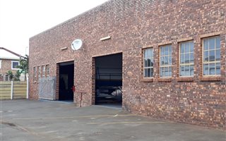 677 m² Commercial space in Richem