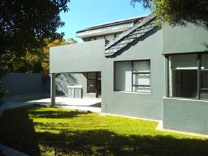 3 Bed Cluster in Dainfern Golf Estate