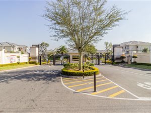 2 Bed Apartment in Summerset