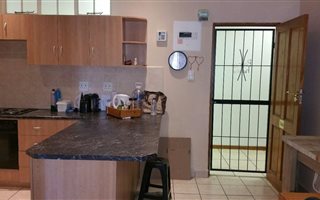 1 Bedroom Apartment in Paarl