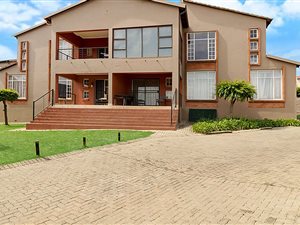2 Bed Apartment in Laser Park