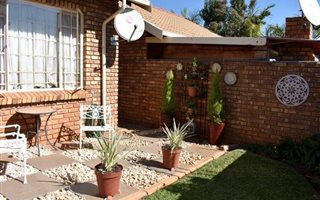 2 Bedroom Townhouse in Highveld