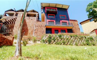 3 Bedroom Townhouse in Helderkruin