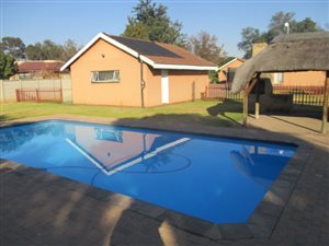 4 Bed House in Vaalpark