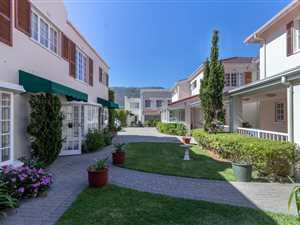 1 Bed Apartment in Fish Hoek