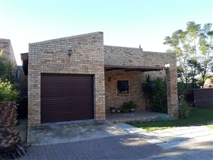 3 Bed Townhouse in Vryburg