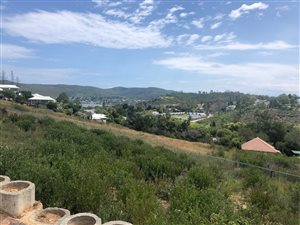831 m² Land available in Kanonkop