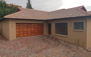3 Bedroom House in Fleurdal