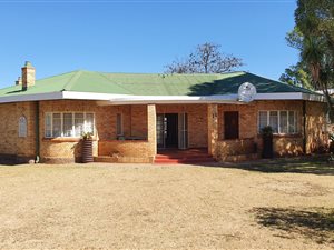 1.1 ha Farm in Ventersdorp