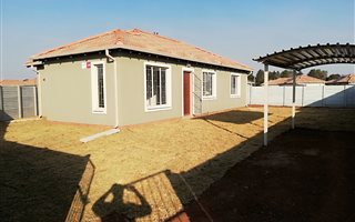 3 Bedroom House in Sky City