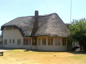 30 Bed House in President Park