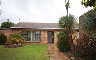 3 Bedroom House in Goedemoed