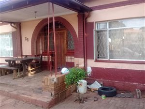 3 Bedroom House in Bellevue