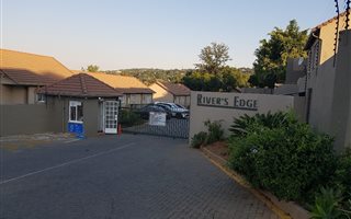 2 Bedroom Apartment in Newlands