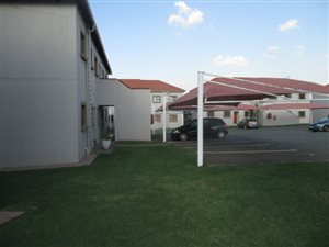 2 Bed Apartment in Vanderbijlpark SE3