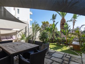 3 Bed Apartment in Bantry Bay