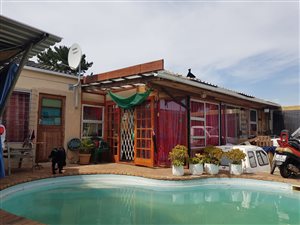 3 Bedroom House in Groenvallei