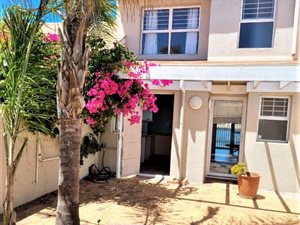 2 Bed Townhouse in Woodbridge Island