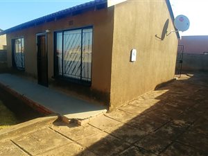 2 Bed House in Palmridge