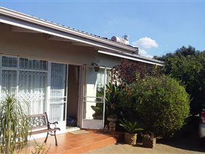 4 Bed House in Roseville