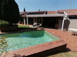 4 Bed House in Mulbarton