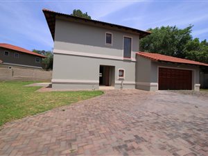 3 Bed Cluster in Maroeladal