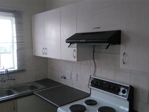2 Bedroom Flat in Rietvalleirand