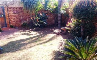 3 Bedroom Townhouse in Wierda Glen