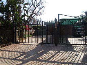 3 Bed House in Die Wilgers