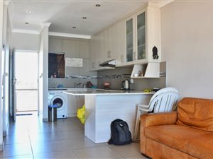2 Bed Apartment in Lagoon Beach