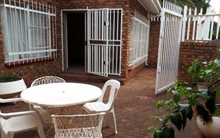 3 Bedroom Townhouse in Flora Gardens