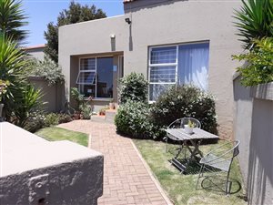 2 Bed Townhouse in Rangeview