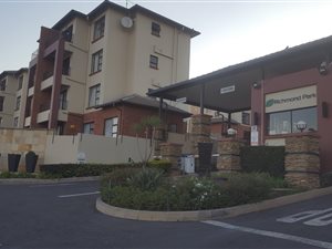 2 Bed Apartment in Oakdene