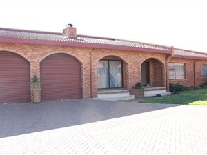 3 Bed House in Geluksdal
