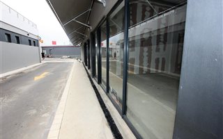 82 m² Commercial space in Glenashley