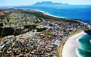 2 Bedroom Apartment in Melkbosstrand