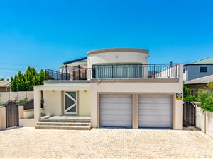 6 Bed House in Haasendal