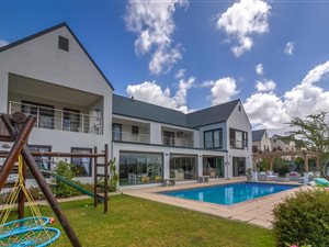 5 Bed House in De Wijnlanden