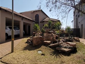 3 Bed House in Aqua Vista