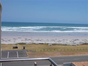 3 Bed Apartment in Melkbosstrand