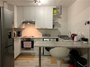 1.5 Bed Apartment in Paulshof