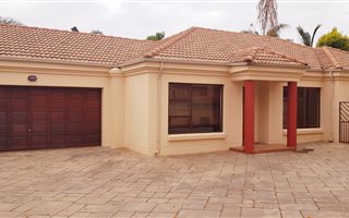 3 Bedroom Townhouse in Eldoglen