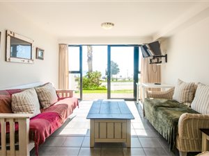 2 Bed Apartment in Santos Bay