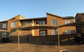 3 Bedroom Apartment in Erand Gardens