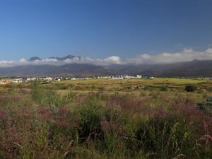 978 m² Land available in Kingswood Golf Estate