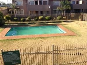 2 Bed Apartment in Glen Marais