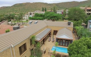 4 Bedroom House in Featherbrooke Estate