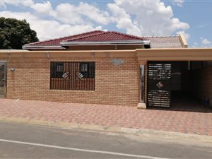2 Bed House in Diepkloof